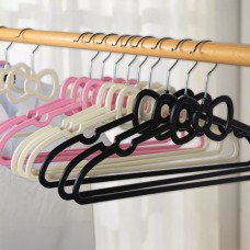 Household traceless dry wet clothes hanger